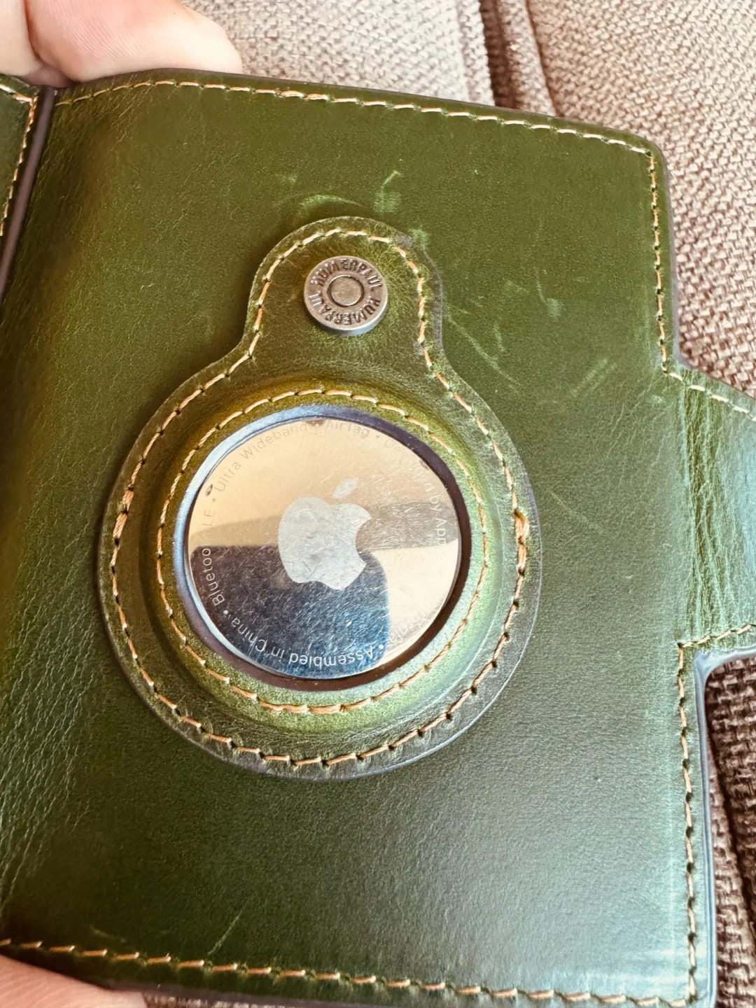 Customer photo review of Genuine Leather Anti-Scan Wallet With Pop-Out Aluminum Card Holder — Coffee Brown | KIMLUD