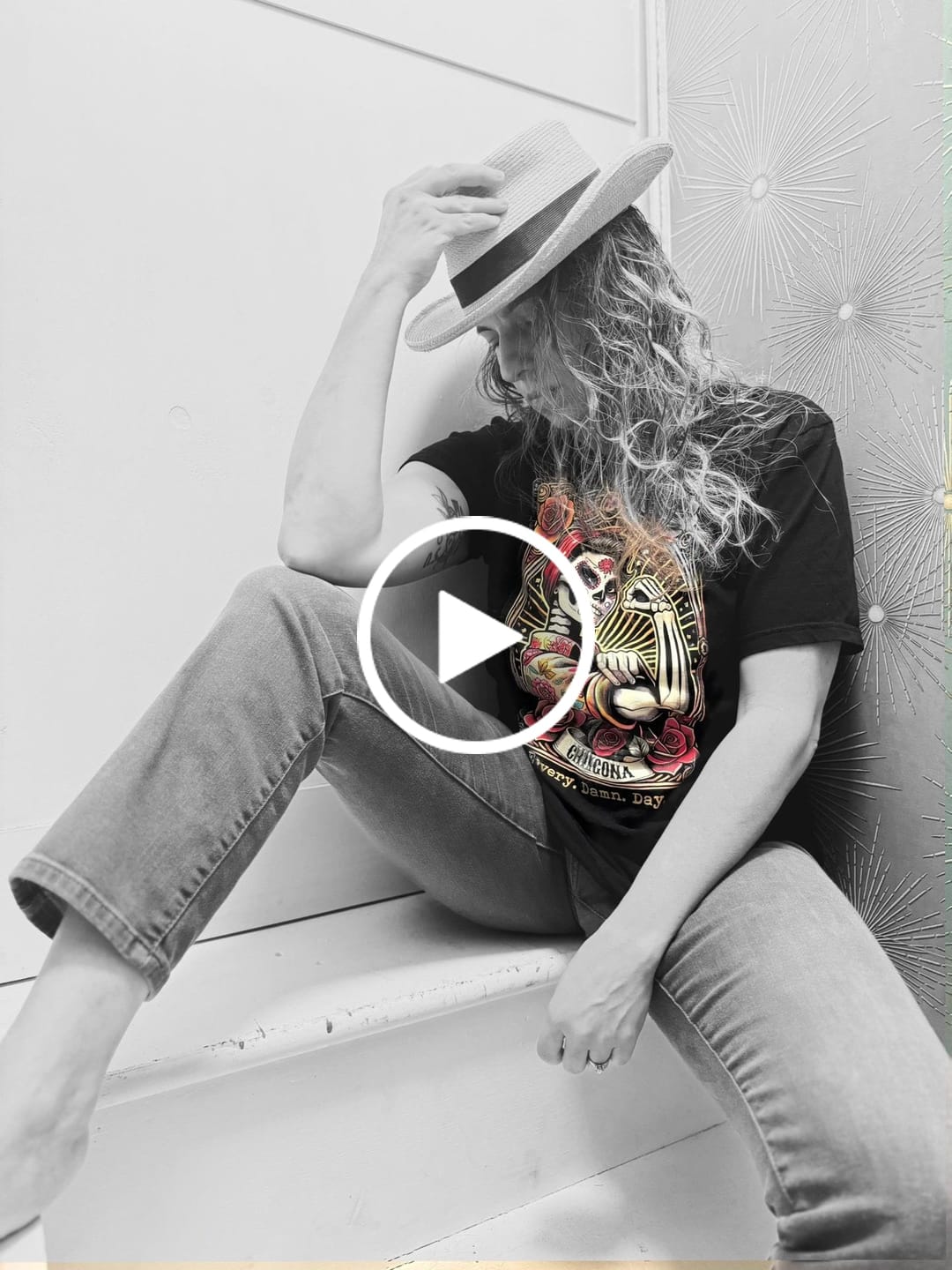 Customer video review of Chingona Every Damn Day Loteria T-Shirt