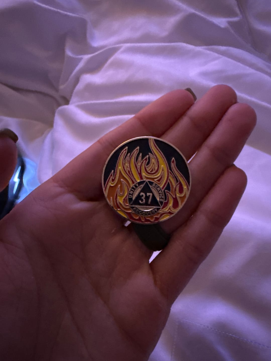 Customer photo review of 37 Year Sobriety Mint Twisted Flames Gold Plated AA Recovery Medallion/Chip/Coin - Black/Red/Orange/Yellow