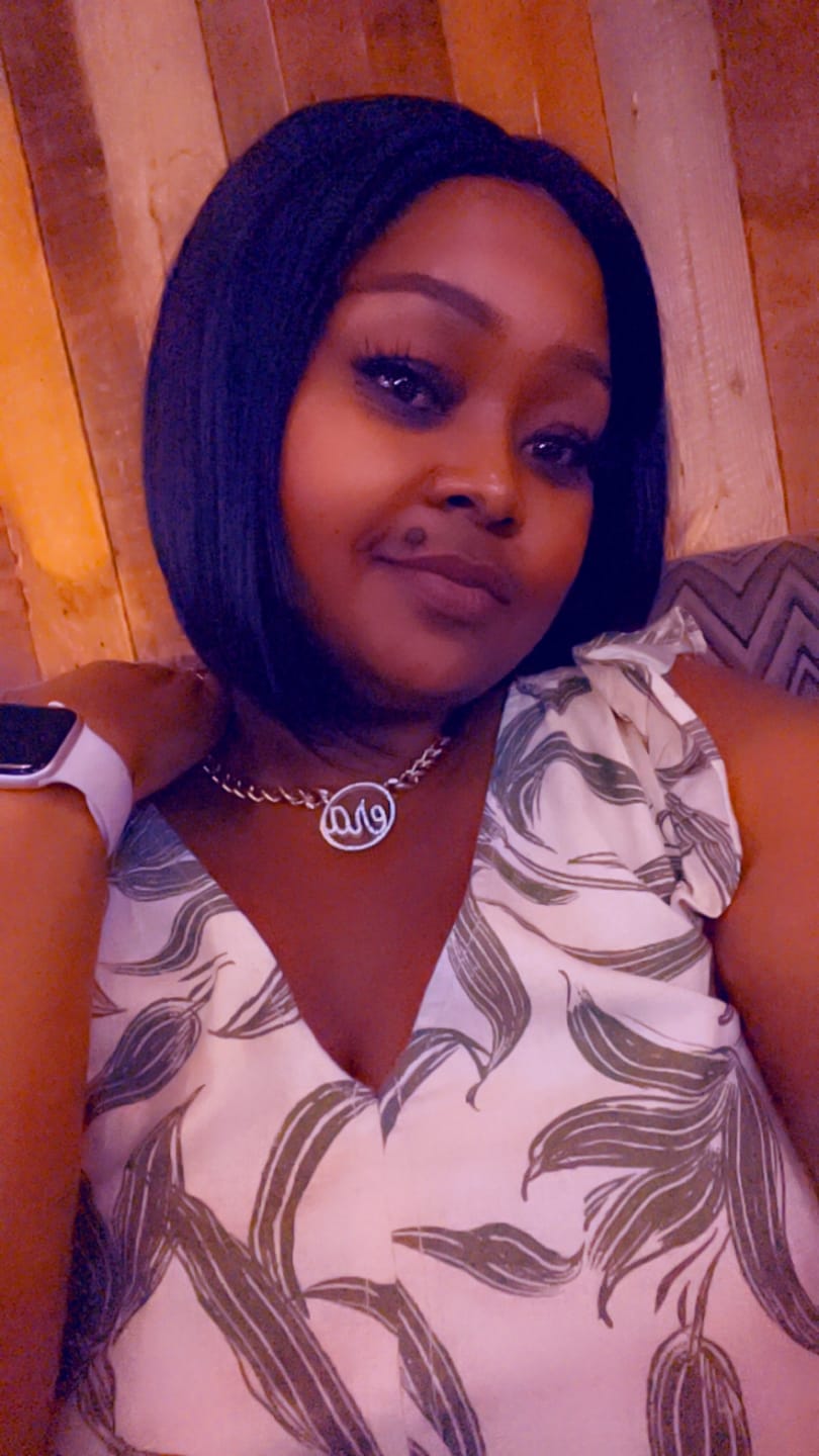 Customer photo review of Gold Era Choker & Necklace Combo