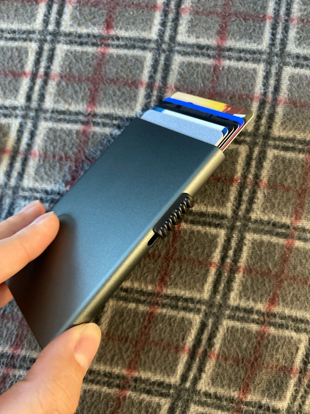 Customer photo review of Metal Card Holder Wallet Minimalist Pop-Up RFID — Gunmetal | KIMLUD
