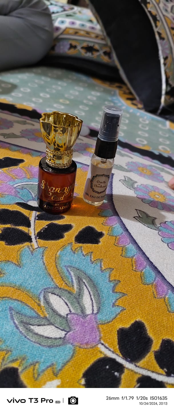 Customer photo review of Shanaya Oud Luxury Attar Perfume