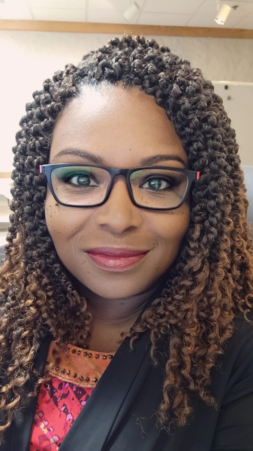 Customer photo review of Sensationnel Synthetic Crochet Braids LULUTRESS 3X 3D PASSION TWIST 12"