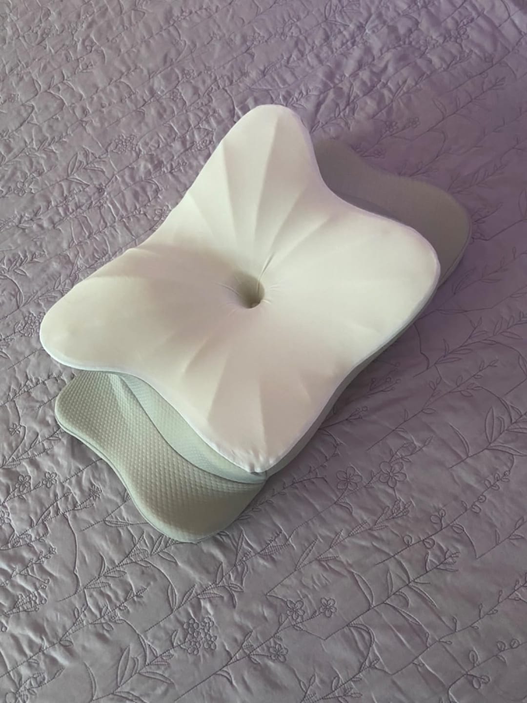 Customer photo review of DreamAlign Ergonomisk nakkepude med memory-skum
