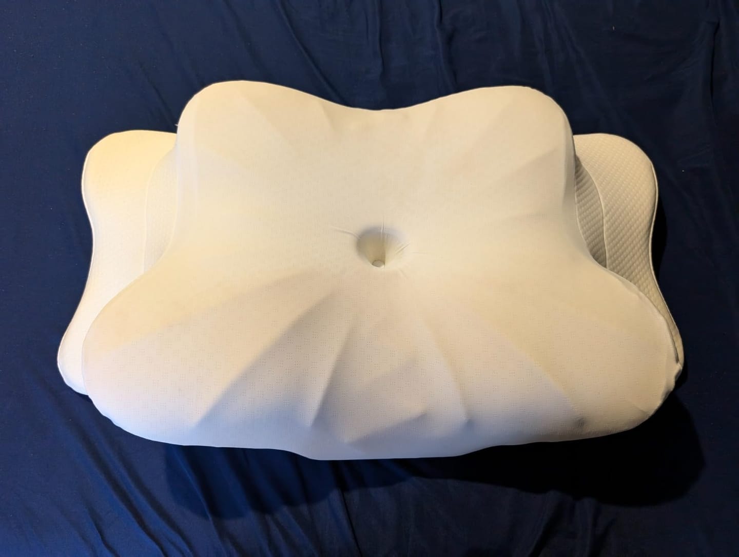Customer photo review of DreamAlign Ergonomisk nakkepude med memory-skum