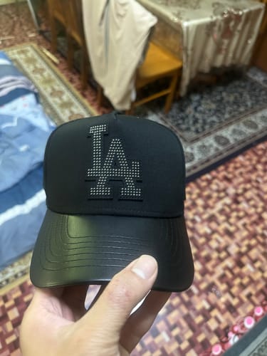 Customer photo review of 9FORTY A-Frame Los Angeles Dodgers Dark 90S Black Adjustable