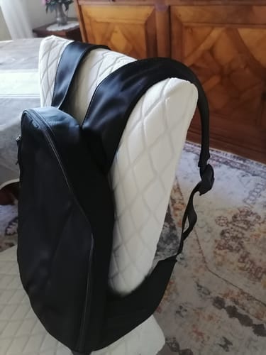 Customer photo review of Le sac à dos Nomade. Sécurisé et Végane