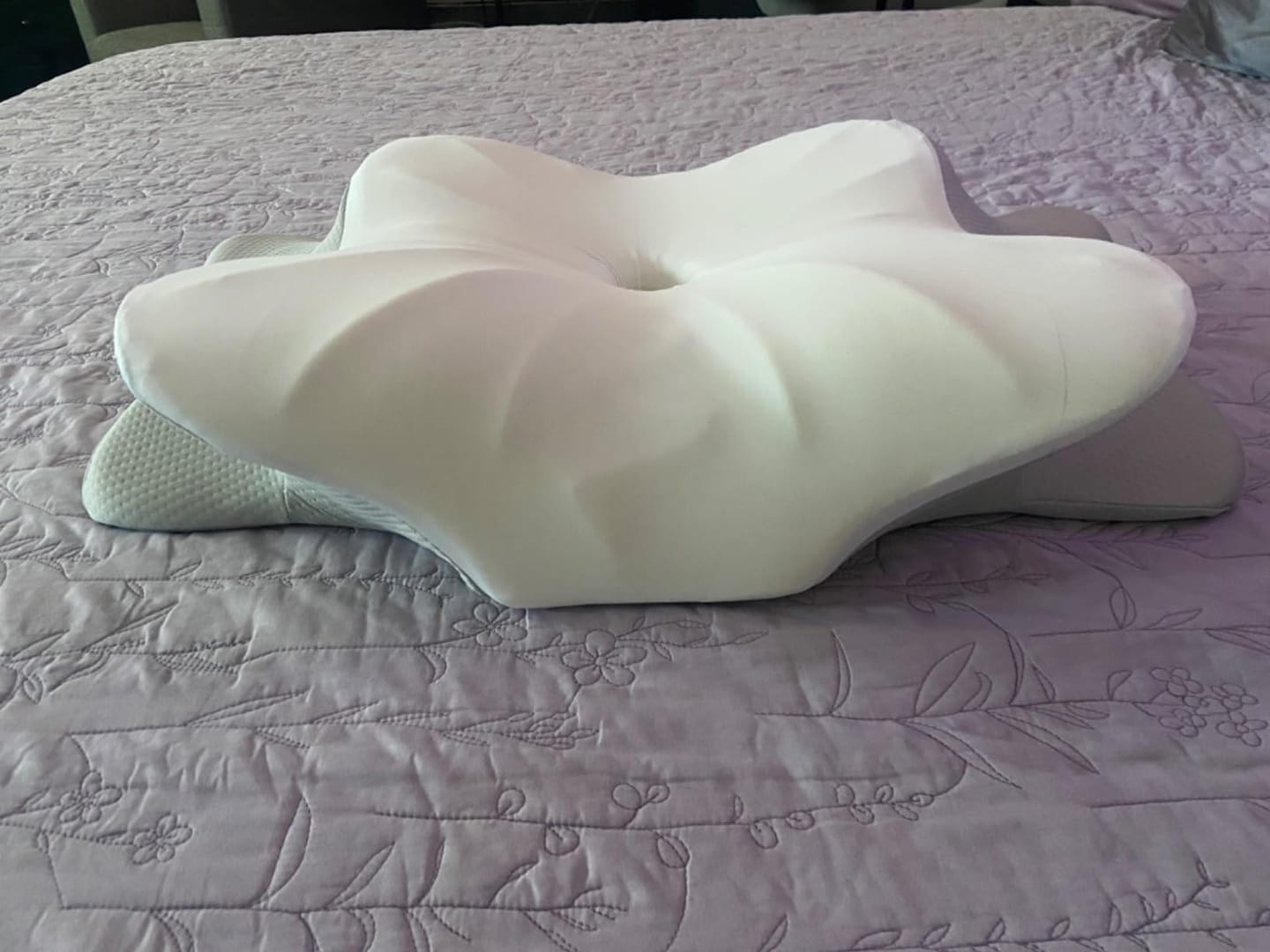 Customer photo review of DreamAlign Ergonomisk nakkepude med memory-skum