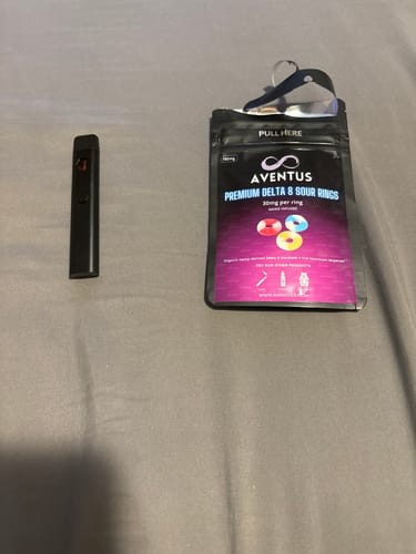 Customer photo review of Disposable Vape Delta 9 Strawberry Cough Sativa
