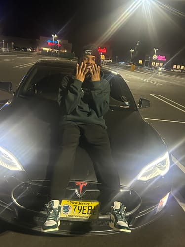 Customer photo review of [Limited Edition] 'Jesus Is King' Relax Hoodie (Embroidered)