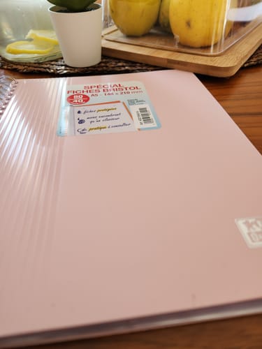 Avis photo d'un client sur OXFORD Porte fiches bristol A5 School Life # 80 vues / 40 pochettes - Rose pastel