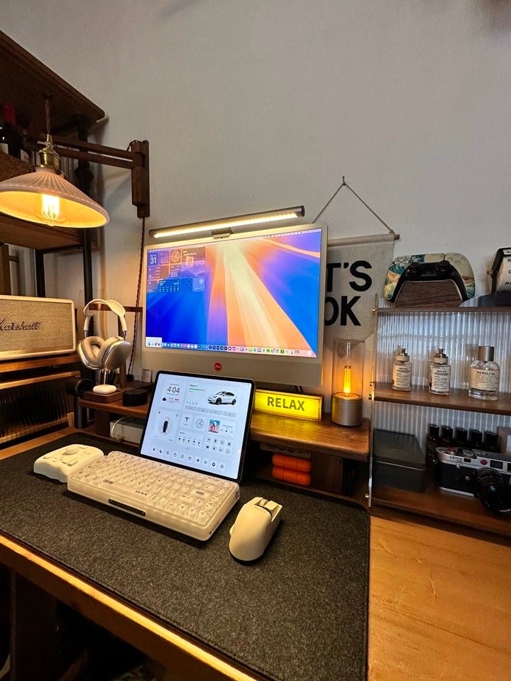 Customer photo review of PS5 Xbox Switch Pro Controller Stand