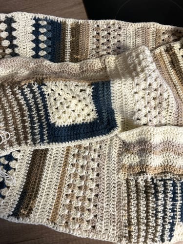 Customer photo review of Discovery of Stitches Scarf Kit