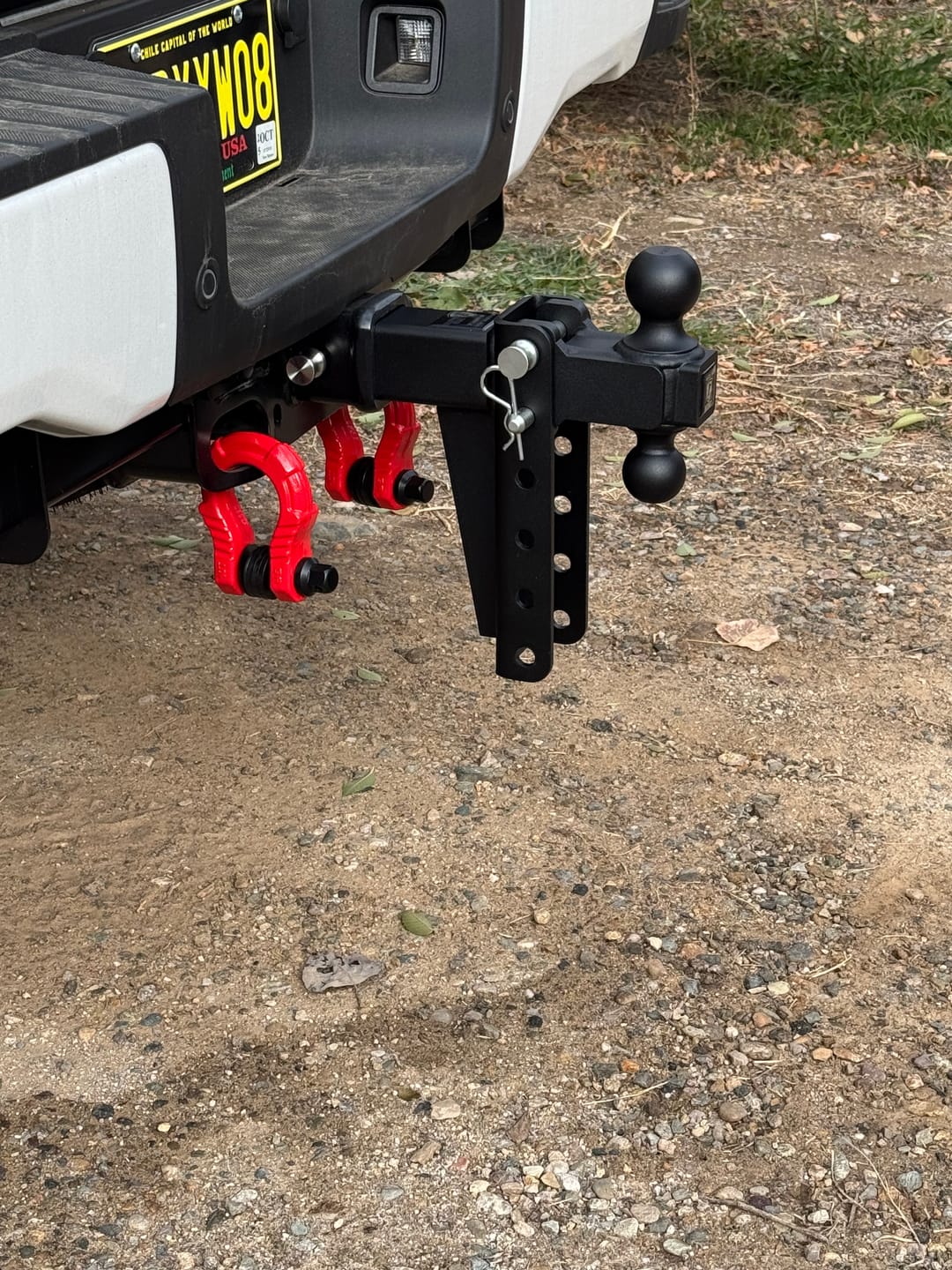 Customer photo review of GearAmerica UBER Shackles with Anti-Theft Lock (Red) | Forged Carbon Steel | 80,000 lb (40T) MBS & 20,000 lb (10T) WLL