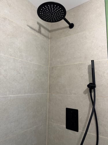 Customer photo review of Colonne de douche encasté noir mat