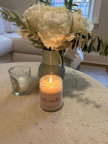 Customer photo review of Mr. & Mrs. 9 oz Soy Candle