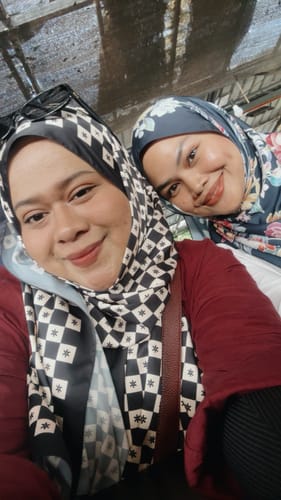 Customer photo review of Monogram Shawl (Black)