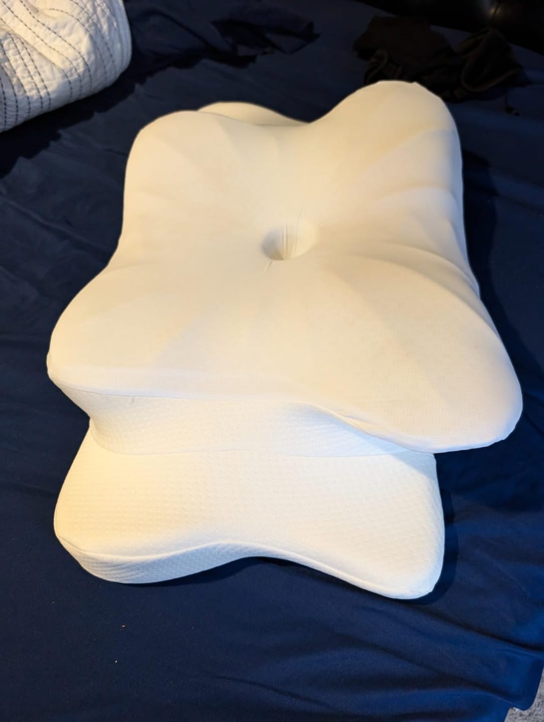 Customer photo review of DreamAlign Ergonomisk nakkepude med memory-skum