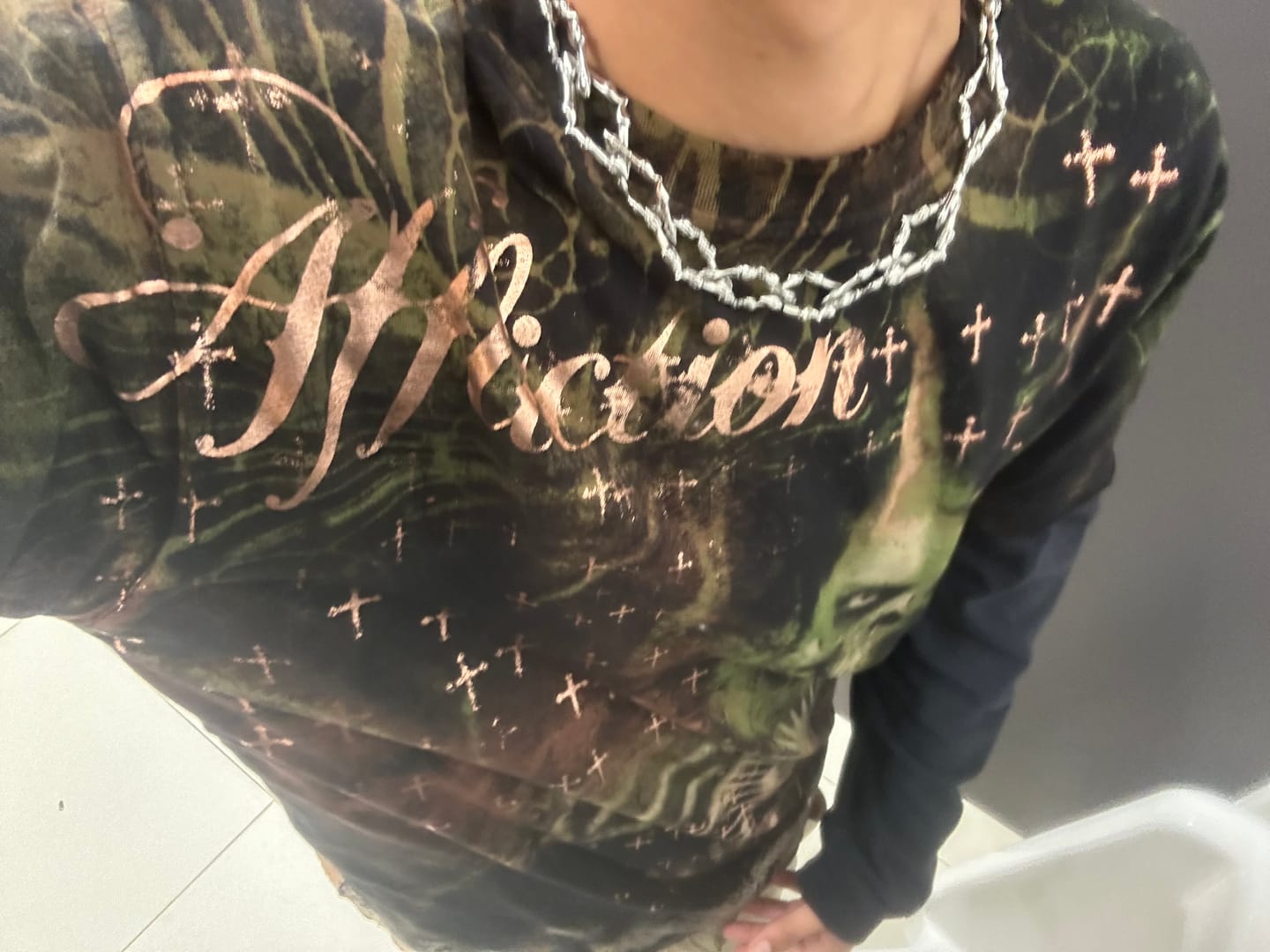 Customer photo review of CHAIN OF ADDICTION