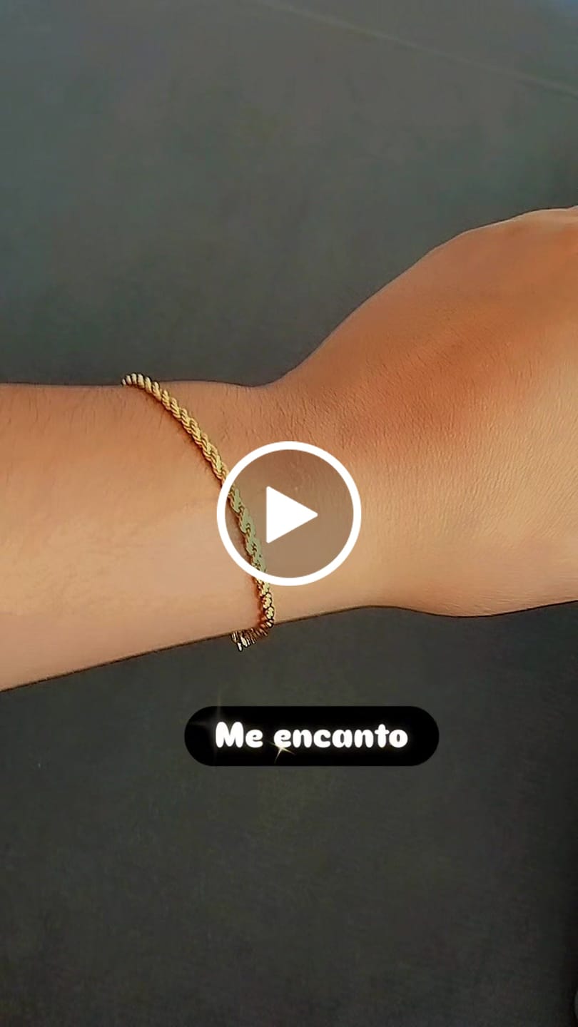 Customer video review of Pulsera Lazo en Oro laminado 18k