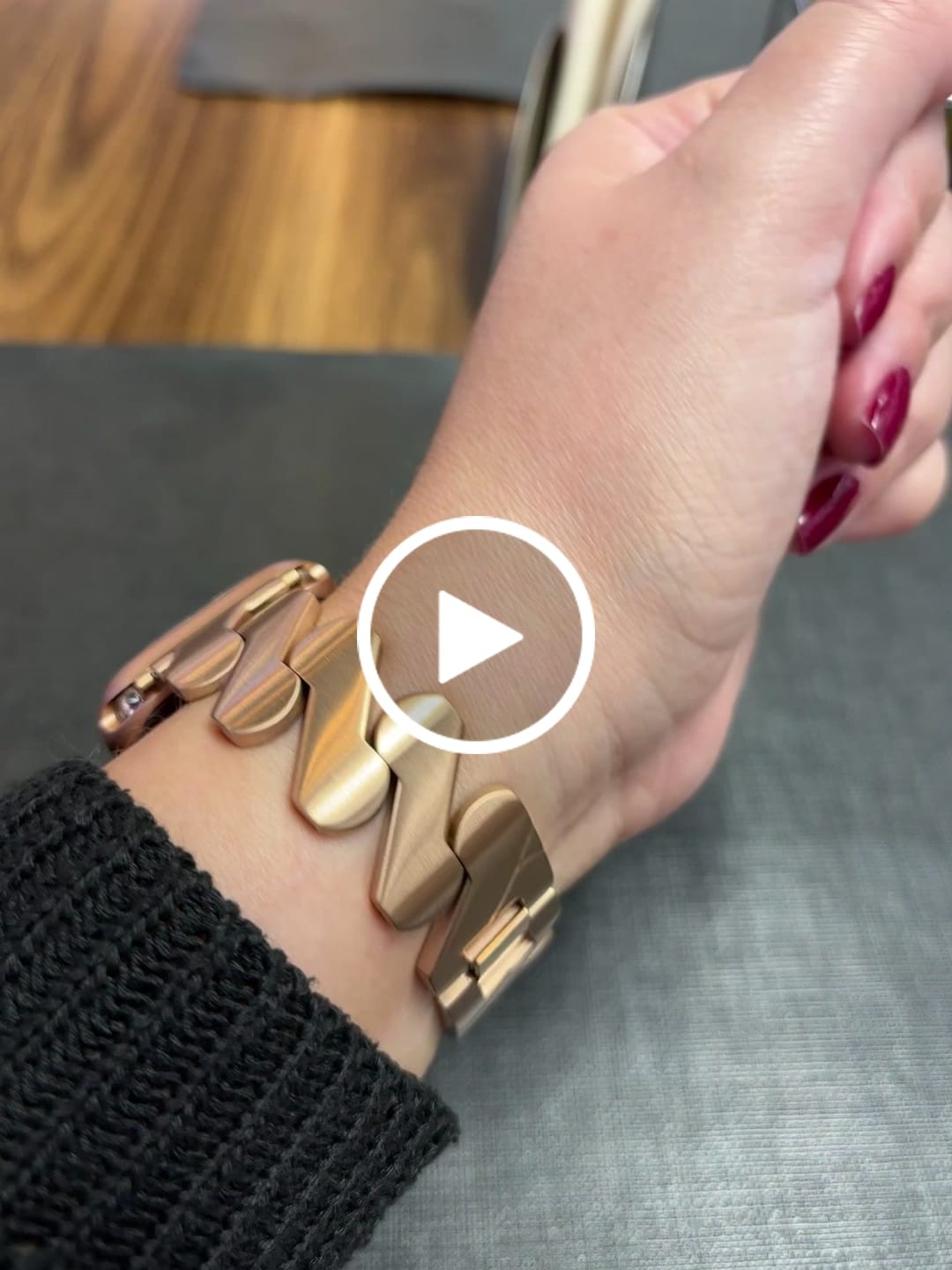 Customer video review of Electra Stainless Strap