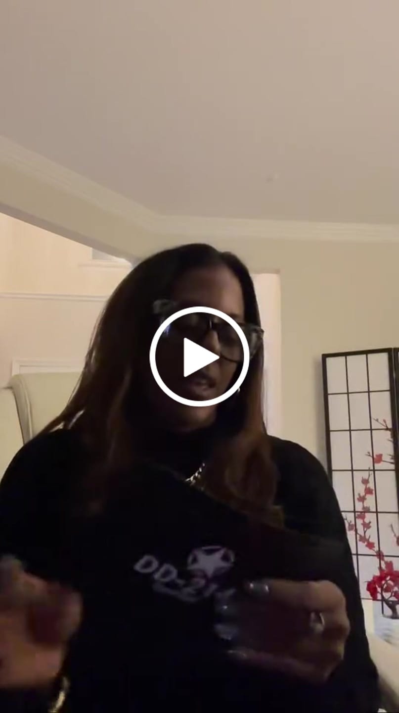 Customer video review of Veterans Honor Snapback - (White & Black)