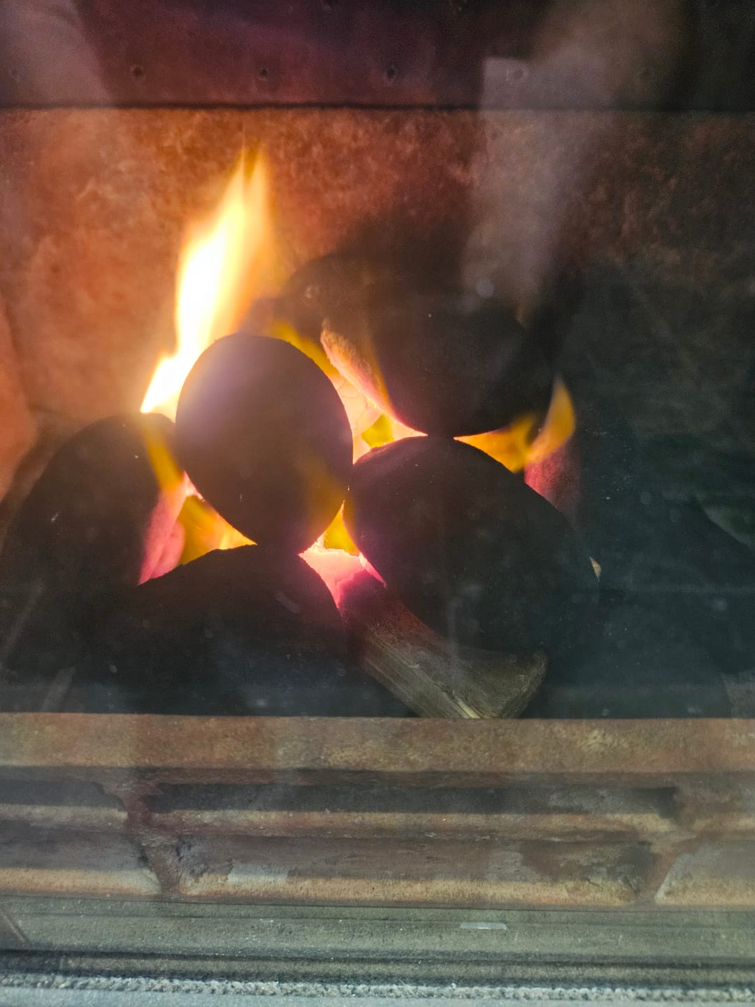 Customer photo review of Glo Therm Smokeless Coal (1 Tonne) 50 x 20kg Bags