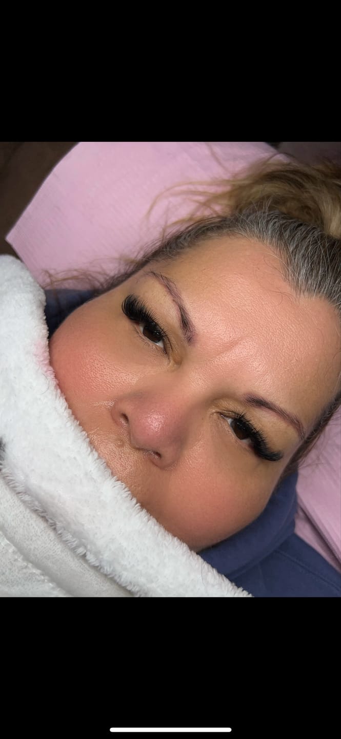 Customer photo review of Premium Eyelash Extensions 0.05mm