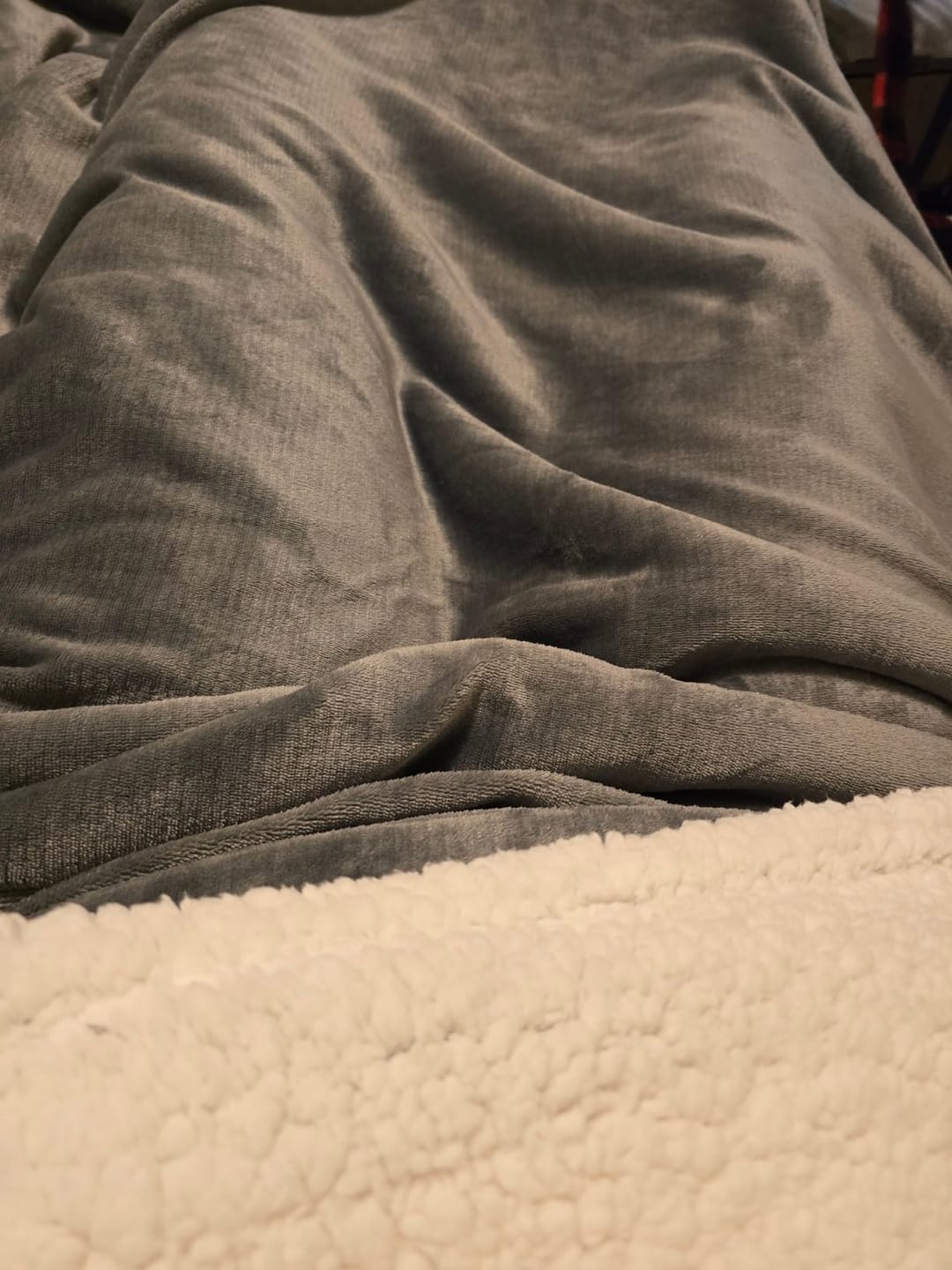 Customer photo review of CloudCozy Ultra Blød Sherpa Tæppe