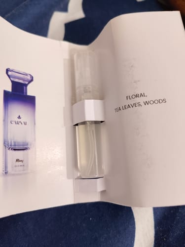 Customer photo review of Free Gift Vail Perfume 3ml