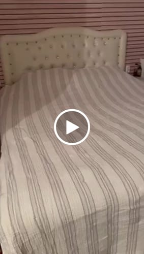Customer video review of Striped Comfy Müslin Yorgan Beyaz - Gri