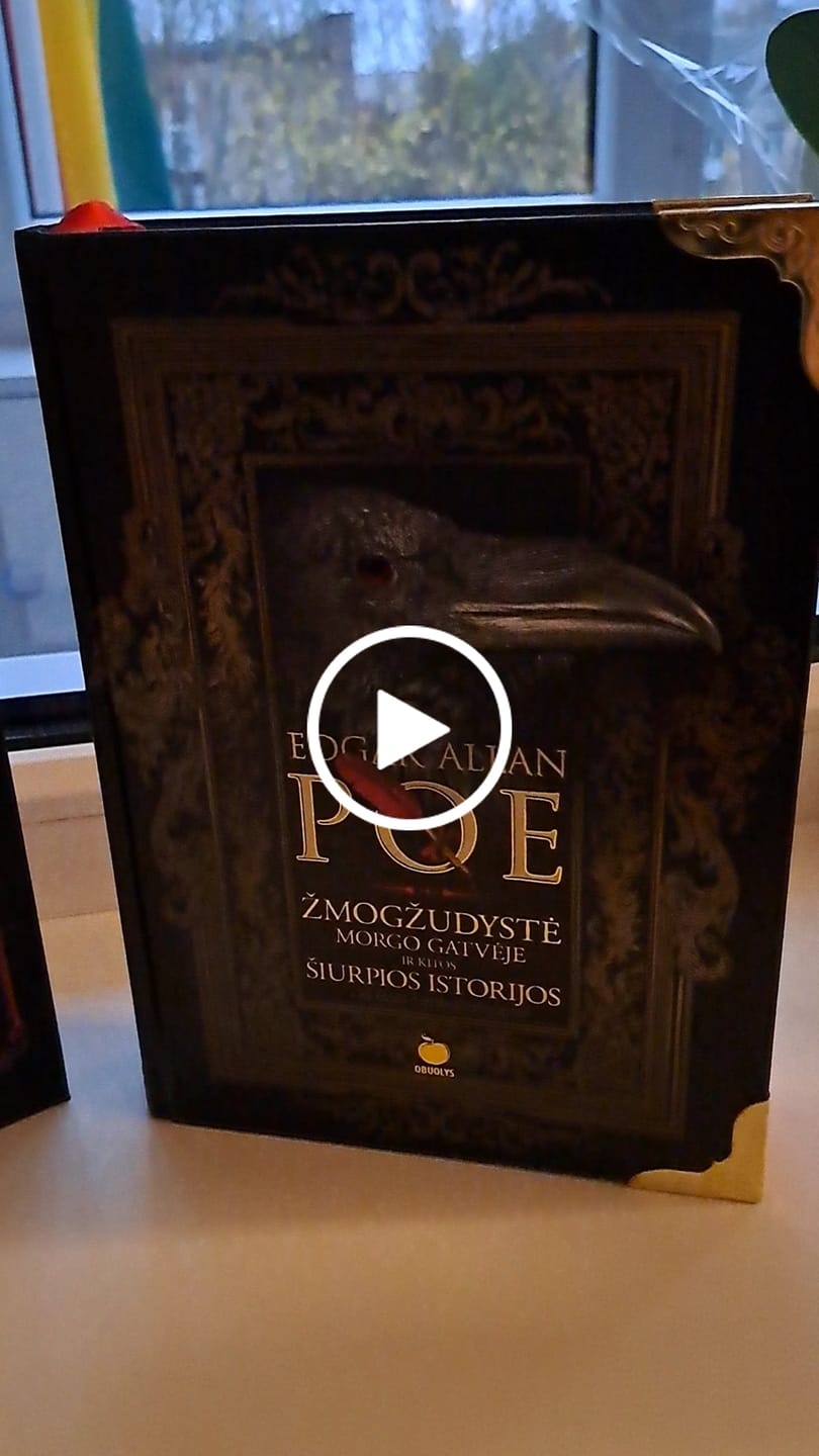 Customer video review of Ašerių namų žlugimas ir kitos šiurpios istorijos: siaubo istorijų meistro Edgaro Allano Poe šedevrų rinkinys + galimybė personalizuoti