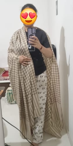 Customer photo review of Pashtush Mens Woven Check Shawl, Ultra-Light Weight - Fine Wool, Medium, Herringbone Checks