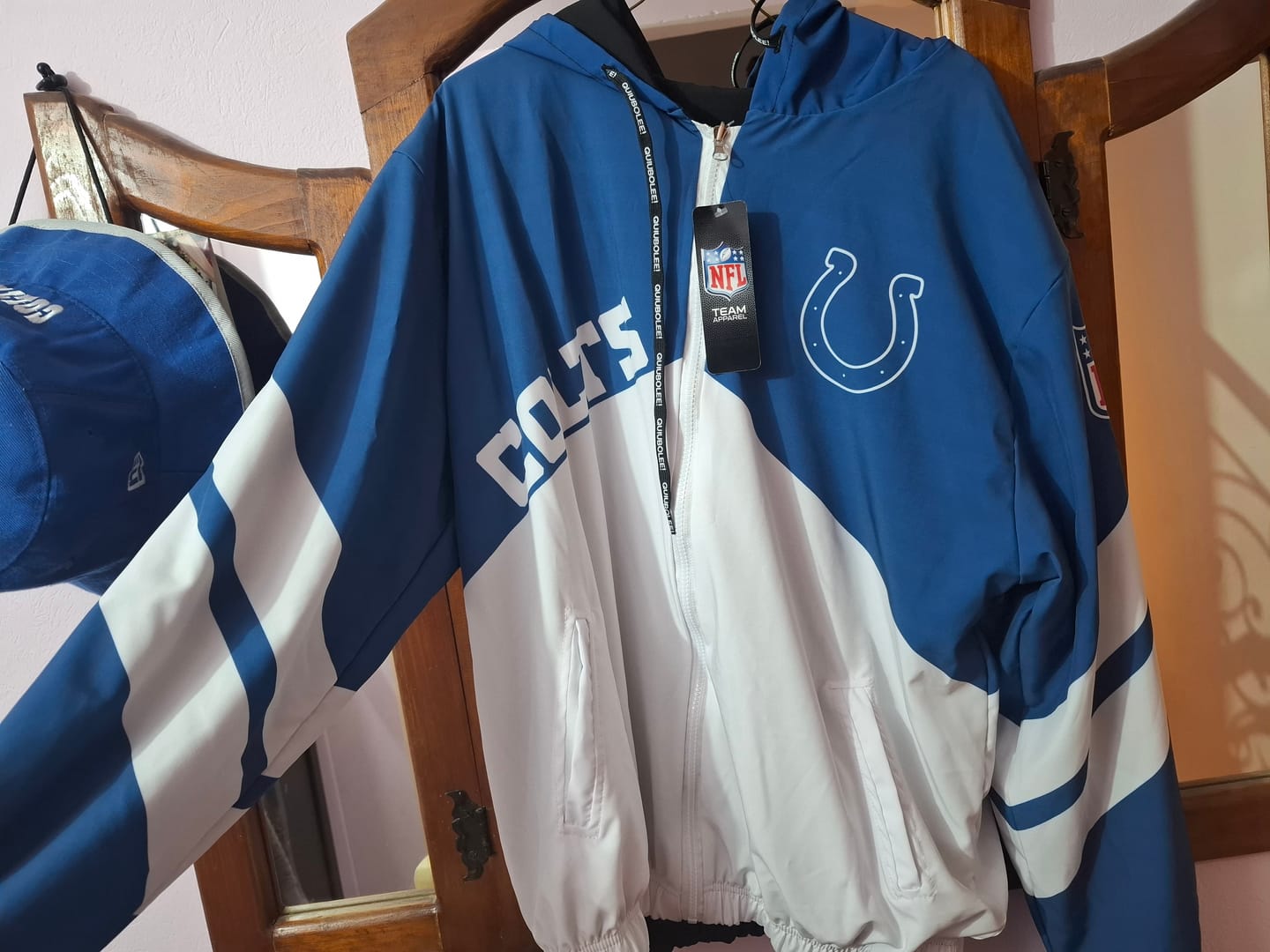 Customer photo review of Bomber Jacket Indianapolis Colts AFC