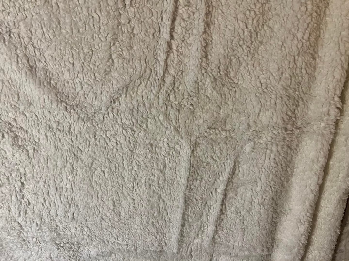 Customer photo review of CloudCozy Ultra Blød Sherpa Tæppe