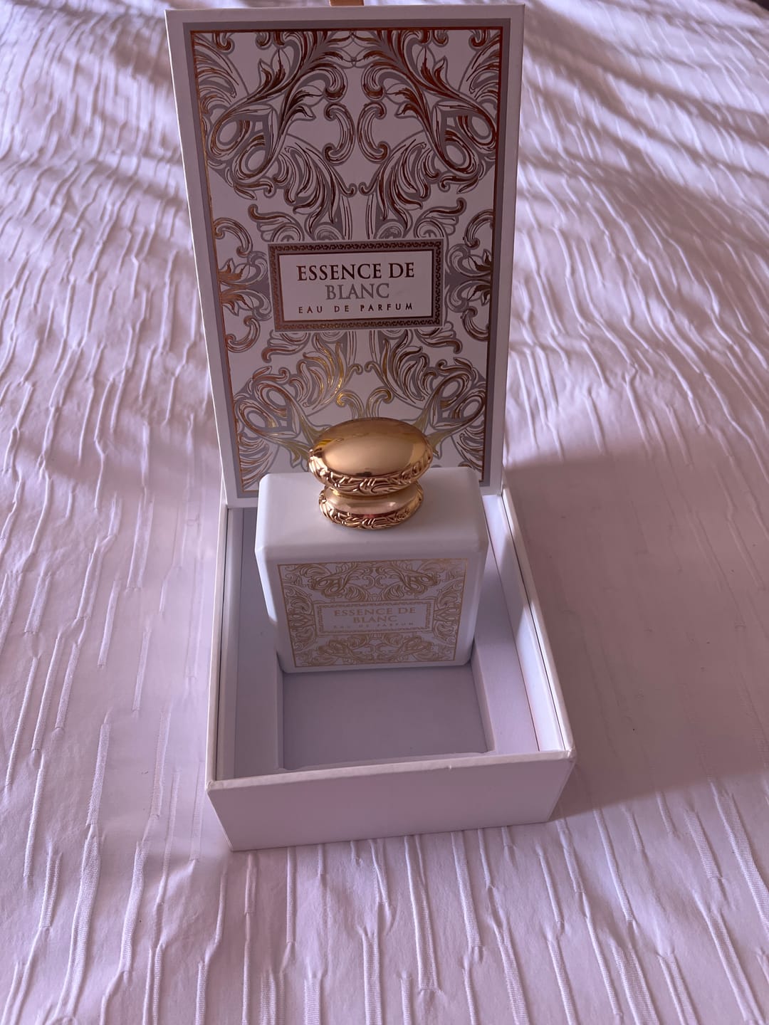 Customer photo review of Essence De Blanc EDP 100ml