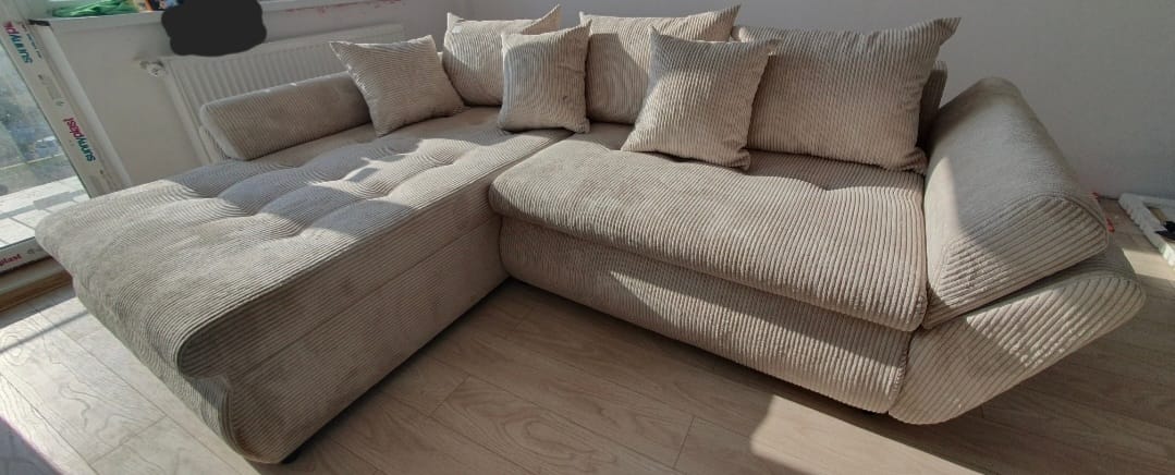Customer photo review of Colțar extensibil dumonde cu ladă de depozitare si sezut confortabil din spuma HR, Loana Camel 270x185 cm