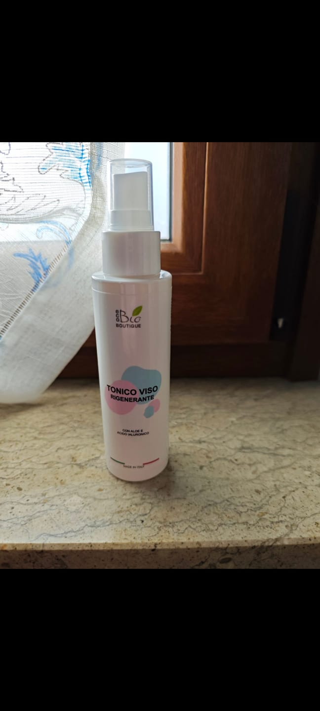 Customer photo review of Tonico Viso Rigenerante