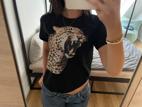 Customer photo review of 'I Don't Bite' baby tee