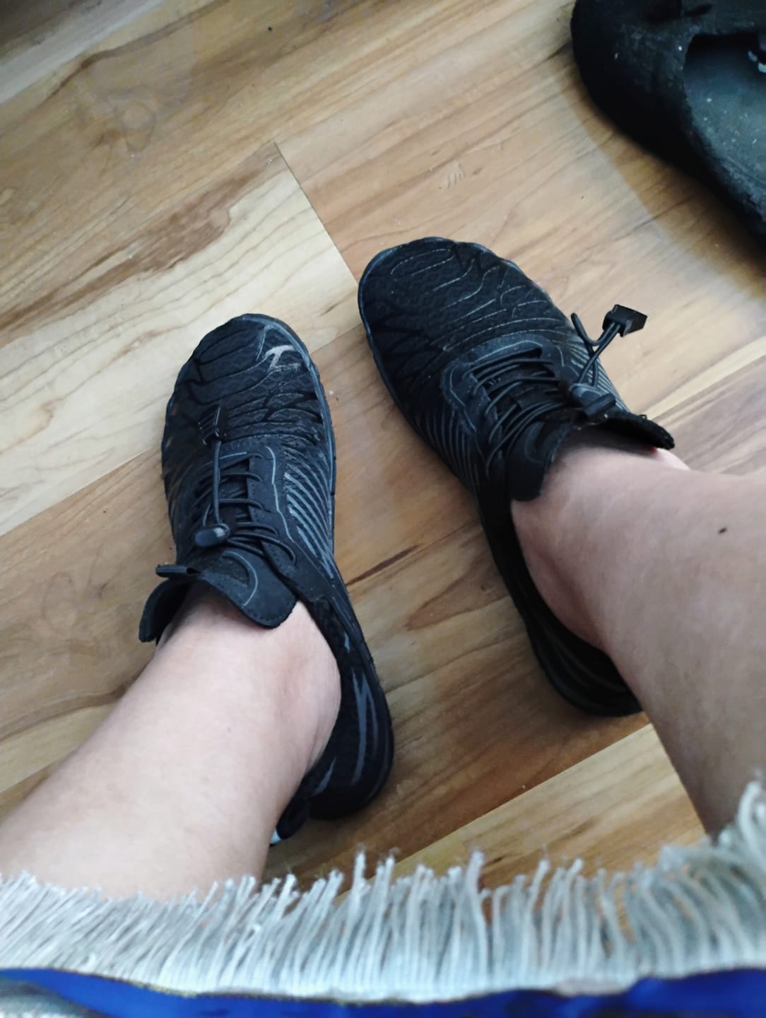 Customer photo review of Lorax Pro – All-Day Comfort & Pain-Free Barefoot Shoes
