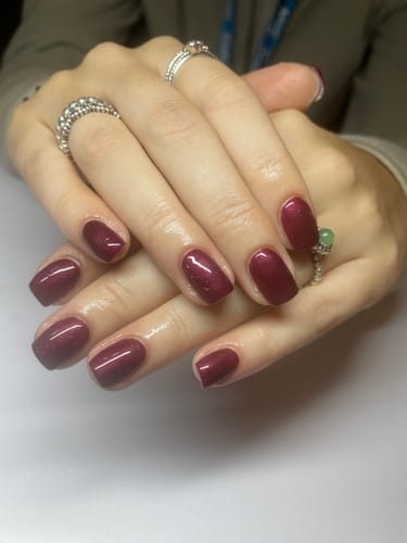 Customer photo review of Semilac 098 Elegant Cherry UV Gel Polish 7ml