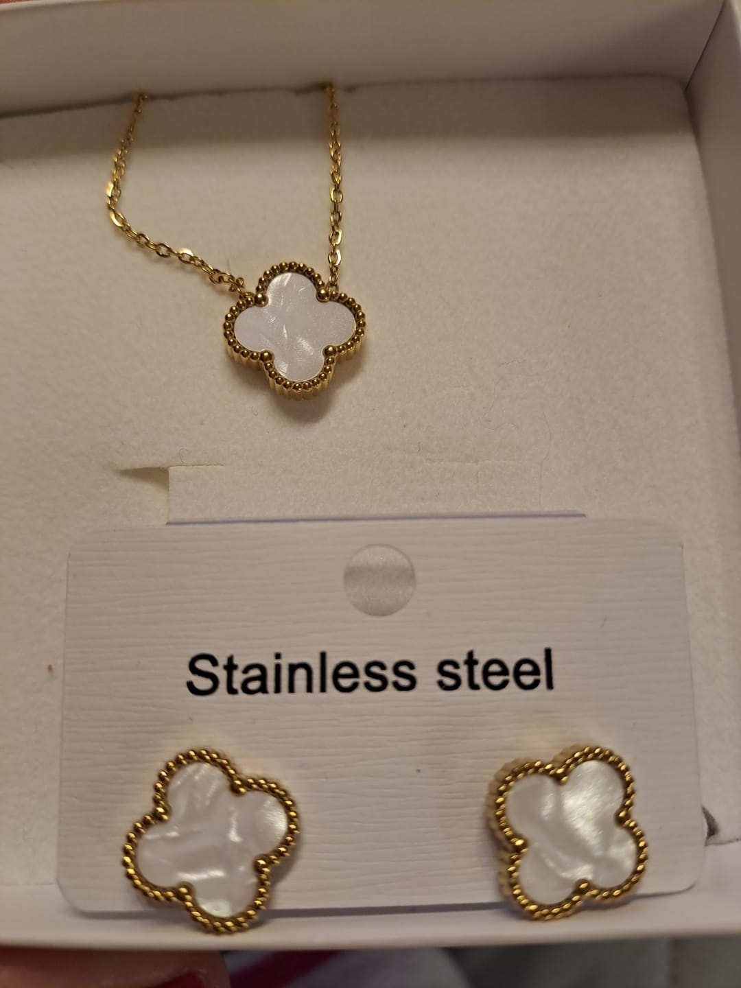 Customer photo review of Lantisor Flower Alb