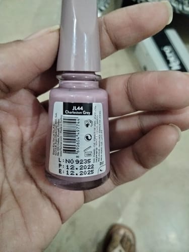 Customer photo review of Flormar Jelly Look Nail Enamel