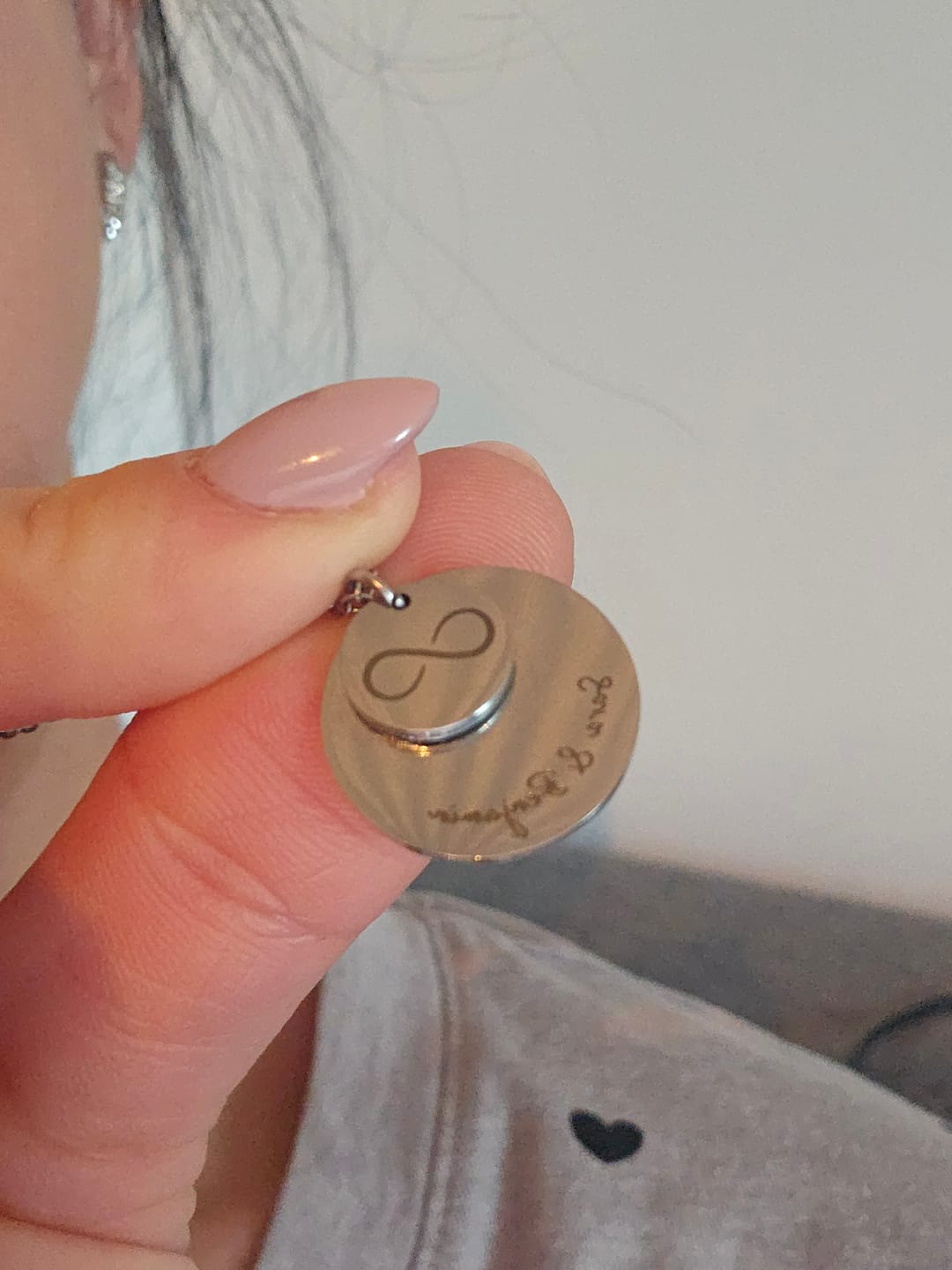 Customer photo review of Ogrlica: Double Pendant