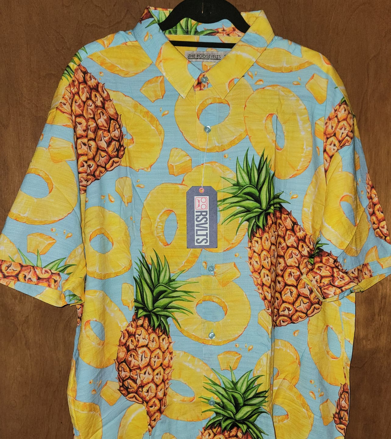 Customer photo review of Pineapple Express – Bamboo Short Sleeve Shirt