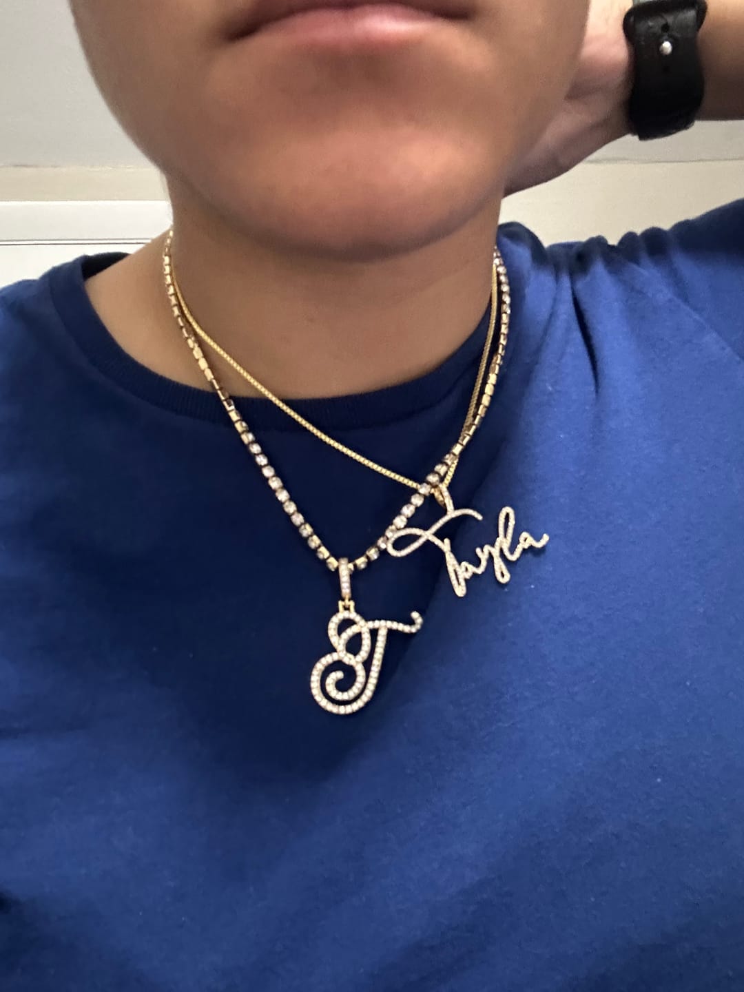 Customer photo review of Luxe Crystal Custom Pendant Necklace