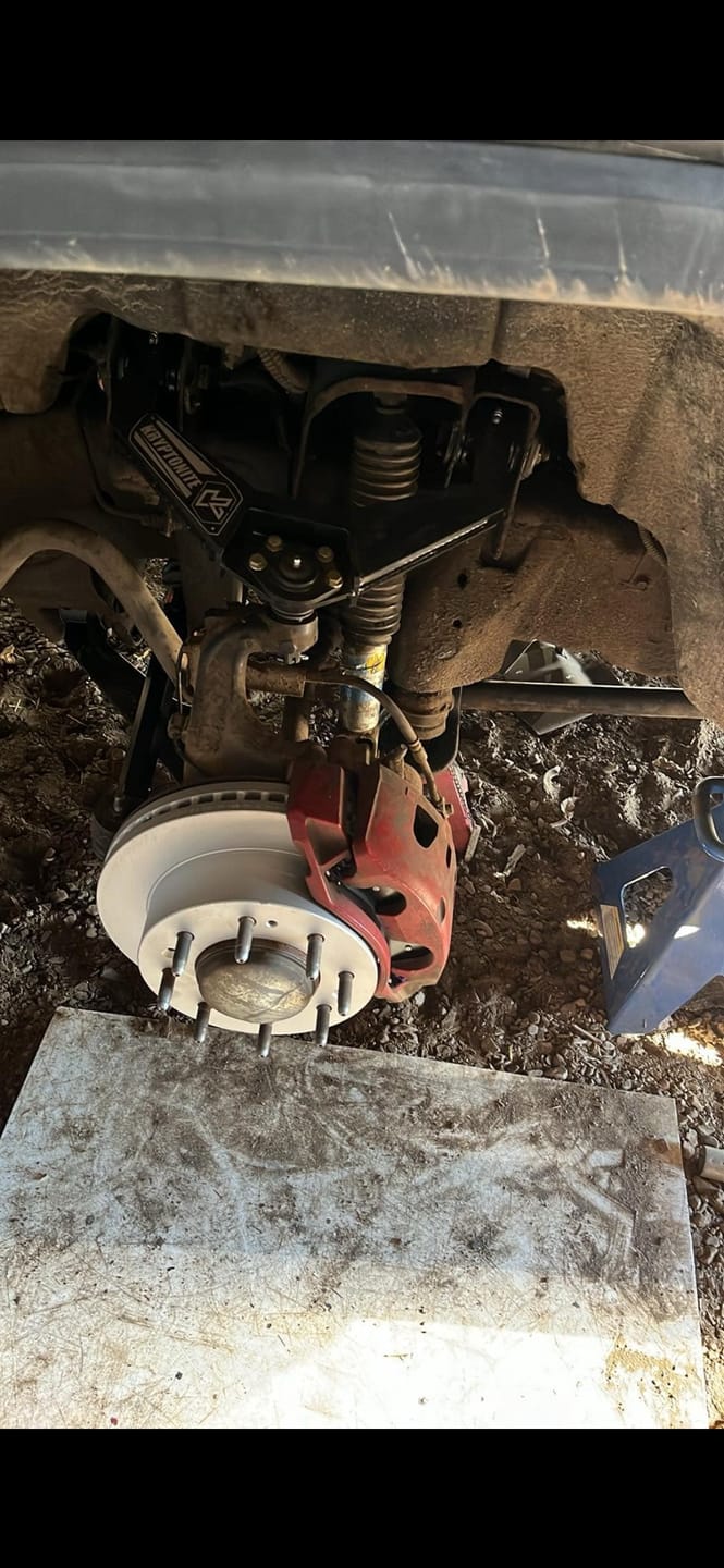 Customer photo review of 2011-2023 Duramax Bilstein 5100 Front Shock 0-1.5" (24-253161)