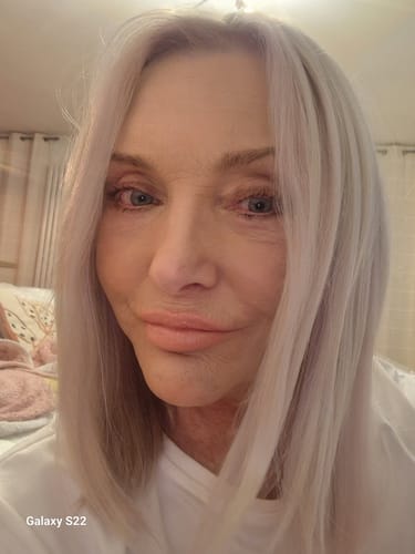 Customer photo review of HD Volume Plus 12" Hair Topper