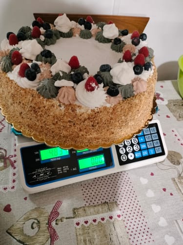Customer photo review of Bilancia Elettronica Professionale da Banco per Alimenti - Bilancia Digitale con 7 Tasti di Memoria e Piatto in Acciaio Inox e Schermo LCD con Prezzo
