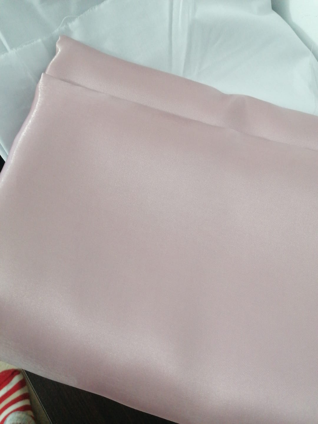 Customer photo review of Satin Lichid Fix Roz Prafuit